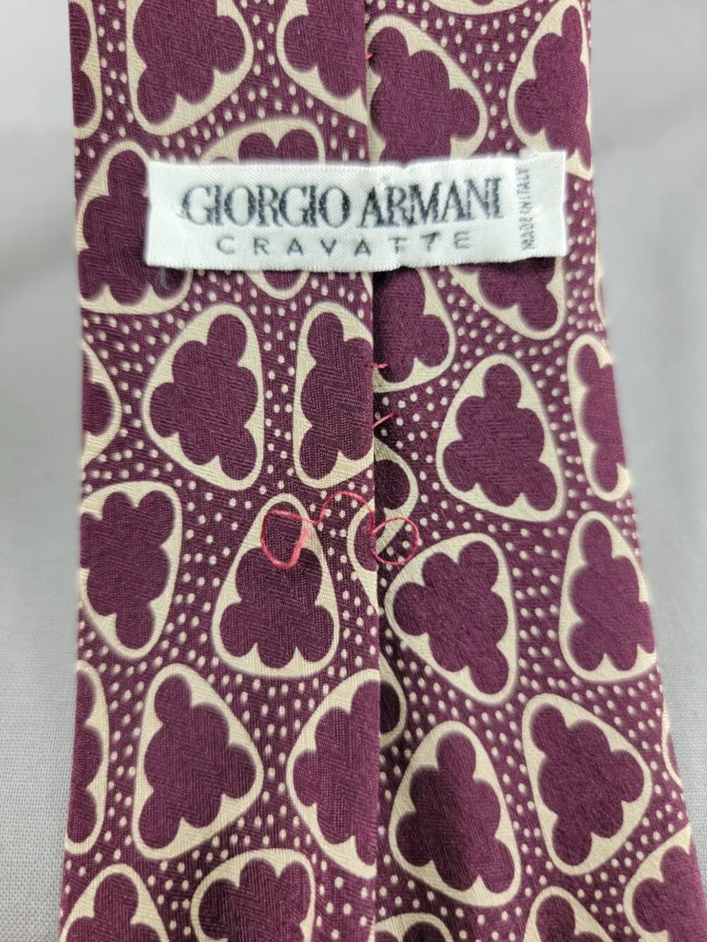 Giorgio Armani Cravatte Silk Necktie Tie Mens Maroon Beige Geometric Medallion